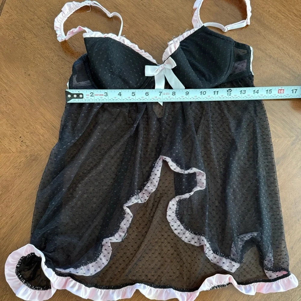 Jezebel Women's Babydoll Black Lace Pink Satin Trim Adjustable Bra/Trim Med‎ EUC